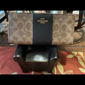 Coach Slim Colorblock Wallet. NWT